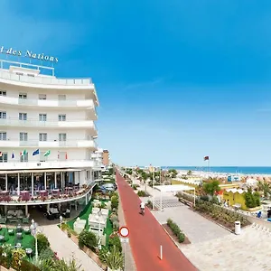 Des Nations - Vintage Sul Mare 4*, Riccione Włochy