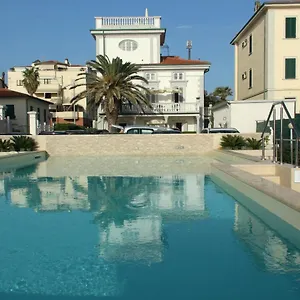 residence-villa-piani.it-tuscanyhotel.com/